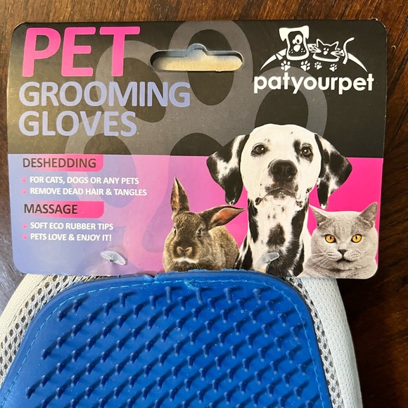 Pet Grooming Gloves Deshedding Massaging NWT - Picture 5 of 7